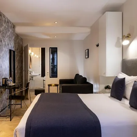 Brady - Gare De L'est Hotel Paříž