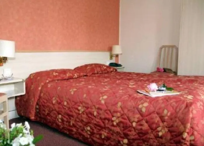 Brady Otel 3*