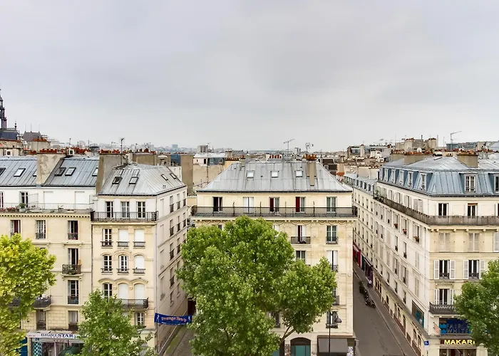 ホテル Brady パリ