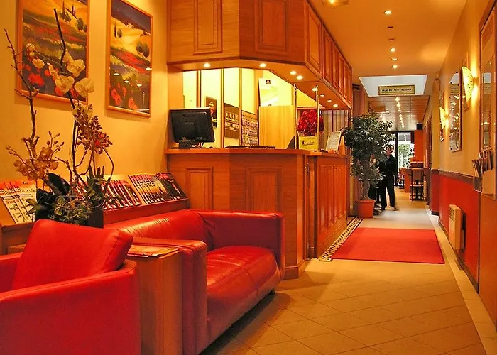 ホテル Brady パリ